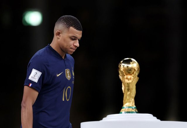 10 bức ảnh đẹp nhất trở thành biểu tượng trong trận chung kết World Cup 2022 mà hàng chục năm sau thế giới chắc chắn vẫn sẽ ghi nhớ - Ảnh 7.