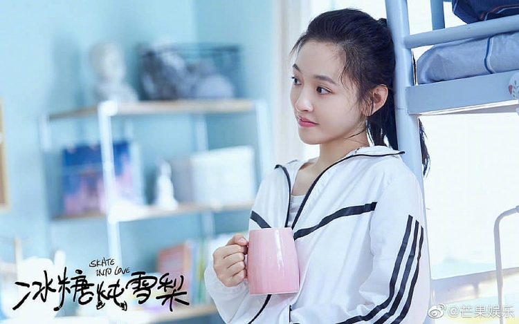Ngán ngẩm tạo hình trăm phim như một của hội mỹ nhân Hoa ngữ: Đến bao giờ nàng thơ Đông Cung mới thôi ăn mày quá khứ? - Ảnh 28. Ngán ngẩm tạo hình trăm phim như một của hội mỹ nhân Hoa ngữ: Đến bao giờ nàng thơ Đông Cung mới thôi ăn mày quá khứ? - Ảnh 28.