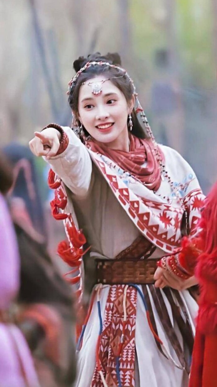 Ngán ngẩm tạo hình trăm phim như một của hội mỹ nhân Hoa ngữ: Đến bao giờ nàng thơ Đông Cung mới thôi ăn mày quá khứ? - Ảnh 6. Ngán ngẩm tạo hình trăm phim như một của hội mỹ nhân Hoa ngữ: Đến bao giờ nàng thơ Đông Cung mới thôi ăn mày quá khứ? - Ảnh 6.