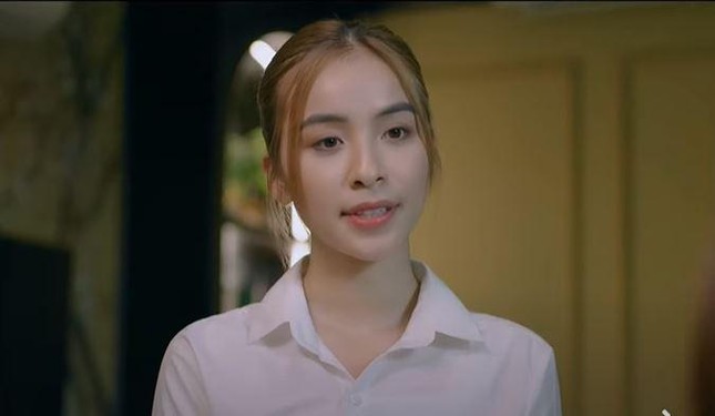 Hành Trình Công Lý tập 32: Hoàng (Việt Anh) nghi ngờ Phương (Hồng Diễm) - Ảnh 2. Hành Trình Công Lý tập 32: Hoàng (Việt Anh) nghi ngờ Phương (Hồng Diễm) - Ảnh 2.