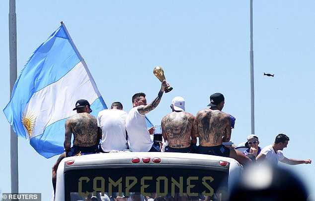 2 người thương vong khi ăn mừng World Cup 2022 ở Argentina - Ảnh 1.