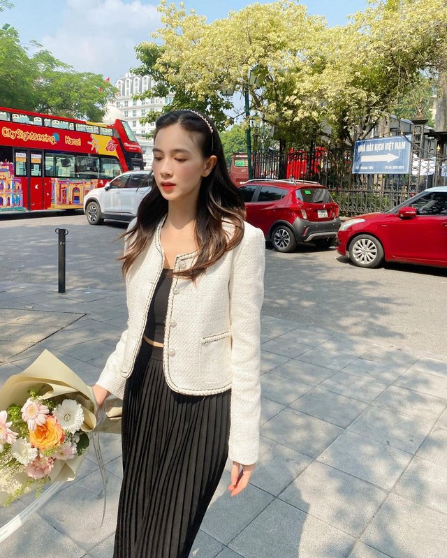 10 mẫu &aacute;o tweed gi&aacute; tốt cho chị em sắm sửa diện Tết - Ảnh 9.