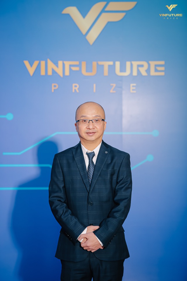 Giải thưởng Vinfuture 2022: Bác sỹ Lễ Trí chia sẻ về những tiến bộ mới trong cá thể hóa điều trị ung thư - Ảnh 1.