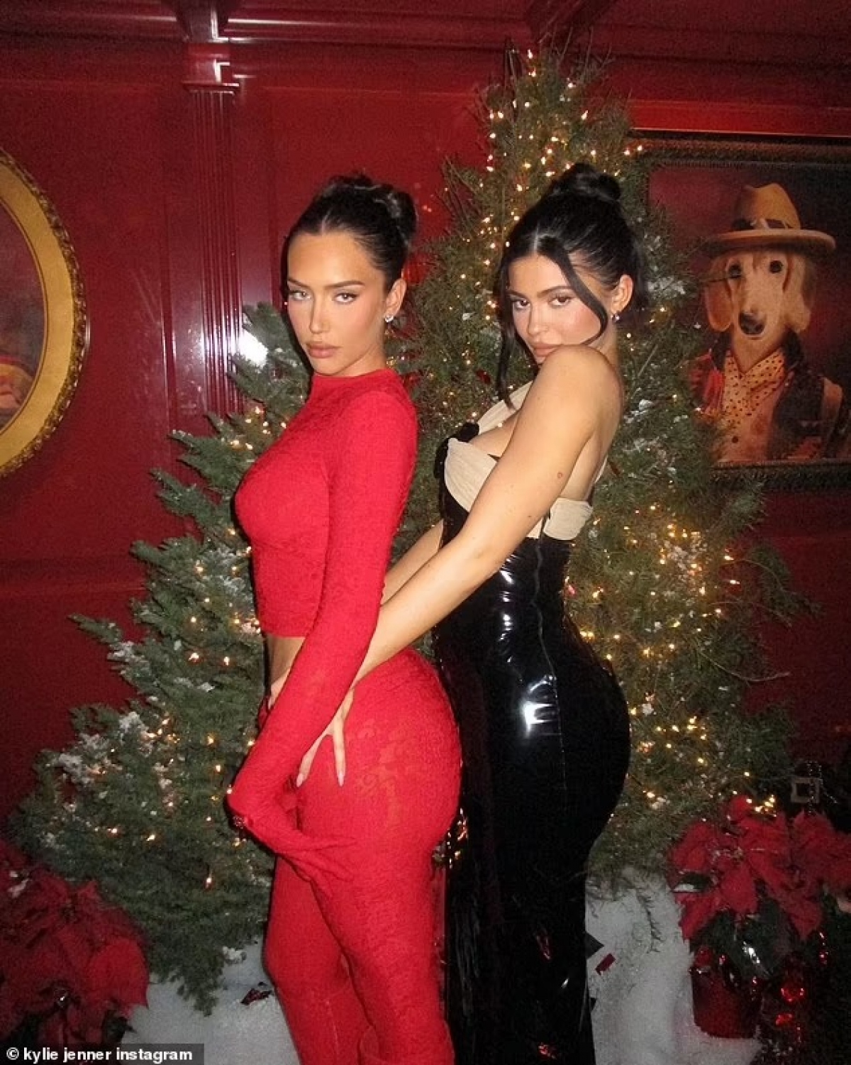 Bạn thân Kylie Jenner táo bạo khoe trọn đường cong trong bộ đồ đen bó sát - Ảnh 5.