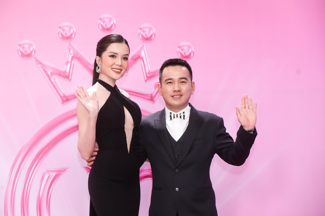 Thảm đỏ chung kết Hoa hậu Việt Nam: Đỗ Hà sang chảnh, Đoàn Thiên Ân - Lương Thùy Linh cùng dàn mỹ nhân chặt chém - Ảnh 23.