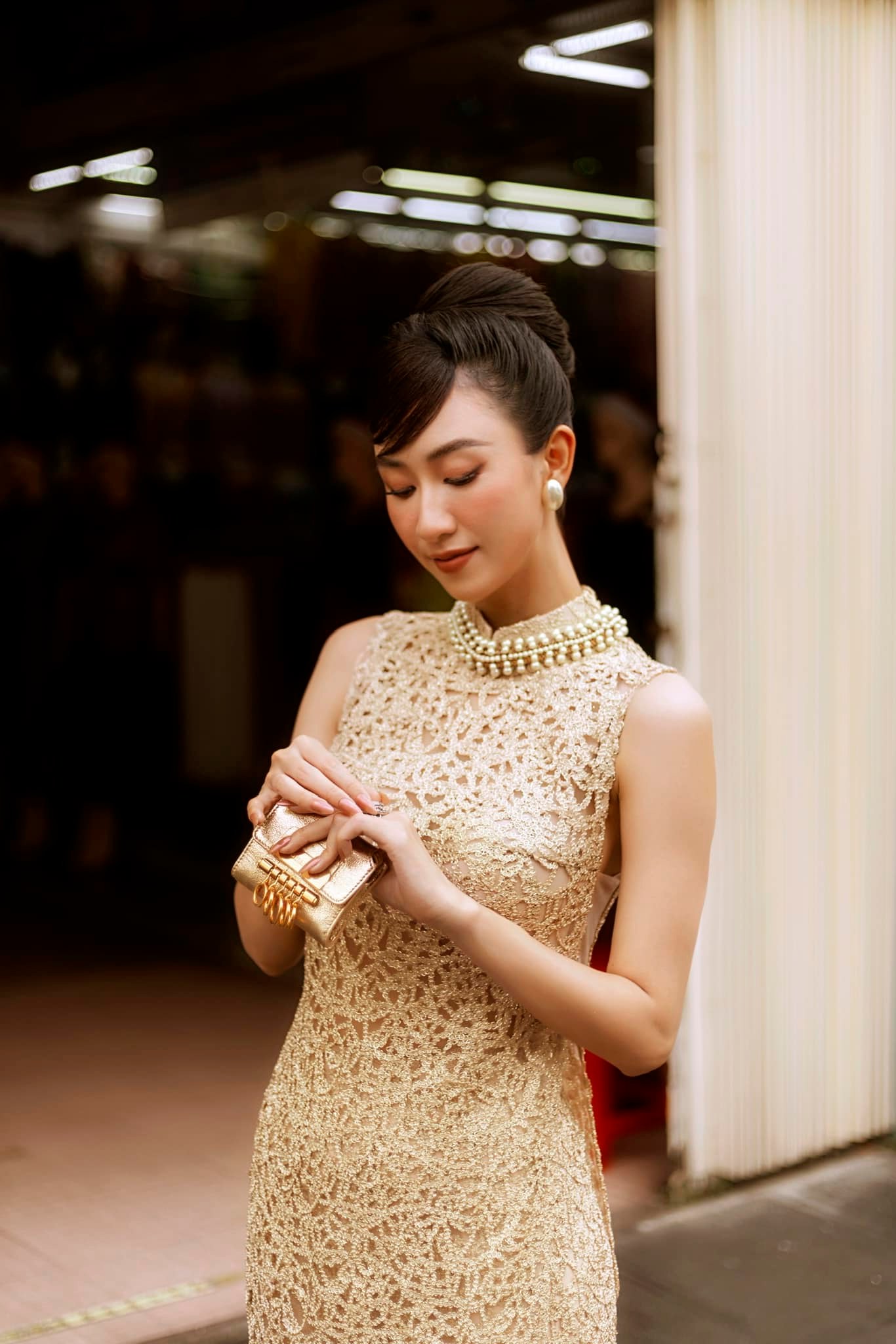 Các người đẹp Việt gợi ý mẫu áo dài cách tân duyên dáng cho Tết 2023 - Ảnh 11.