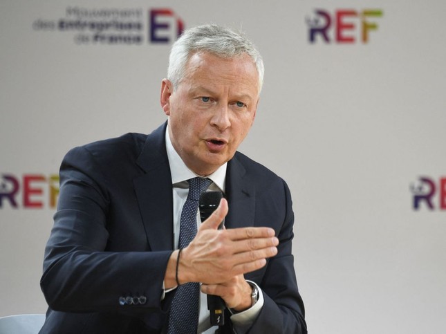 Bộ trưởng Ph&aacute;p đ&ograve;i tước danh hiệu v&ocirc; địch thế giới của thủ th&agrave;nh tuyển Argentina - Ảnh 2.