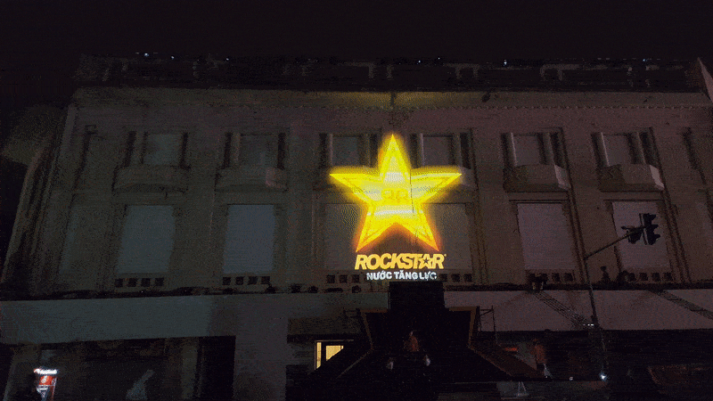 [Trước giờ G] Lộ diện s&acirc;n khấu cực ho&agrave;nh tr&aacute;ng của Rockstar Party &Acirc;m Thanh &Aacute;nh S&aacute;ng 3D tại phố đi bộ Ho&agrave;n Kiếm, H&agrave; Nội - Ảnh 3.