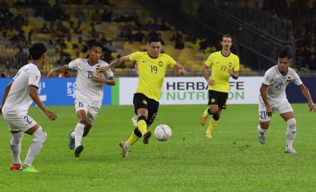 Trước khi gặp Việt Nam, Malaysia thể hiện sức mạnh gì trong trận thắng Lào 5-0? - Ảnh 2.