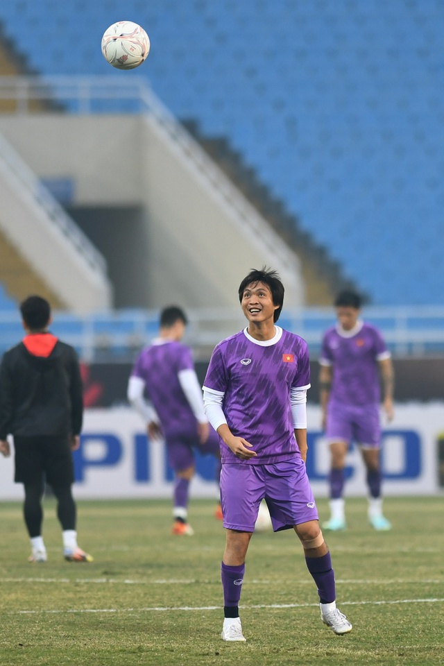 HLV Park Hang-seo dặn dò Văn Lâm kỹ càng, trầm ngâm trước trận quyết chiến với ĐT Malaysia - Ảnh 9.
