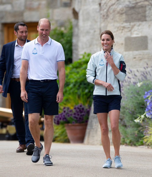 Nhân viên cung điện tiết lộ 8 quy tắc William và Kate yêu cầu cấp dưới tuân theo - Ảnh 3.