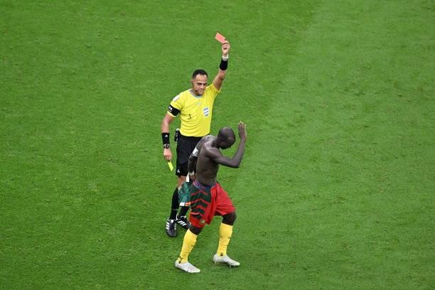 Cameroon làm nên kỳ tích cho bóng đá châu Phi ở World Cup - Ảnh 2.