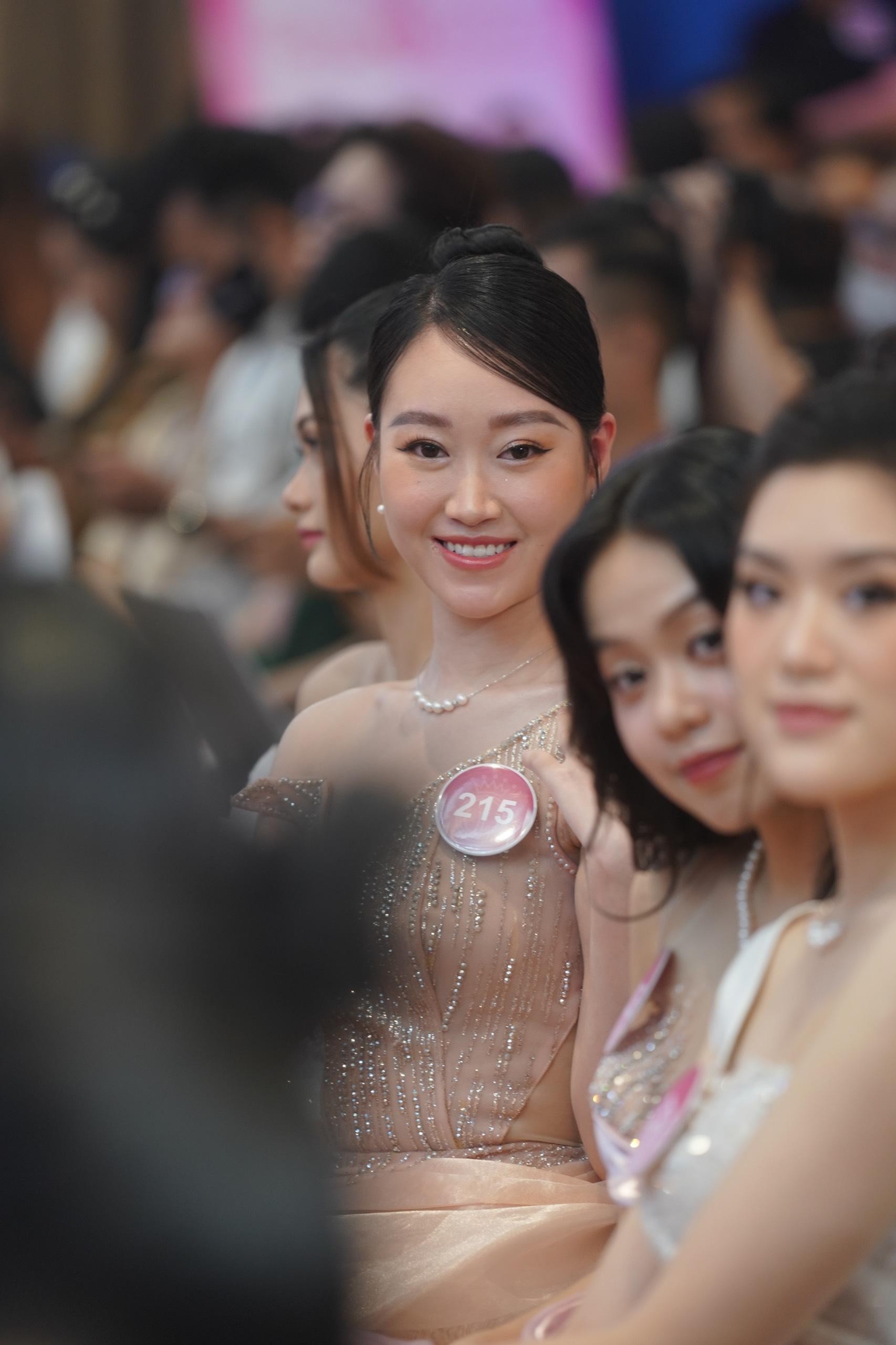 Nhan sắc cận Top 35 Hoa hậu Việt Nam 2022 - Ảnh 12.