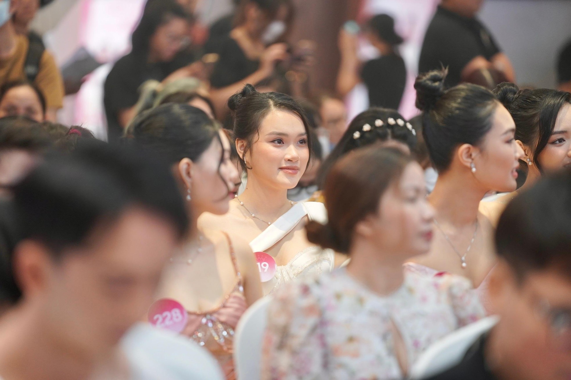 Nhan sắc cận Top 35 Hoa hậu Việt Nam 2022 - Ảnh 3.