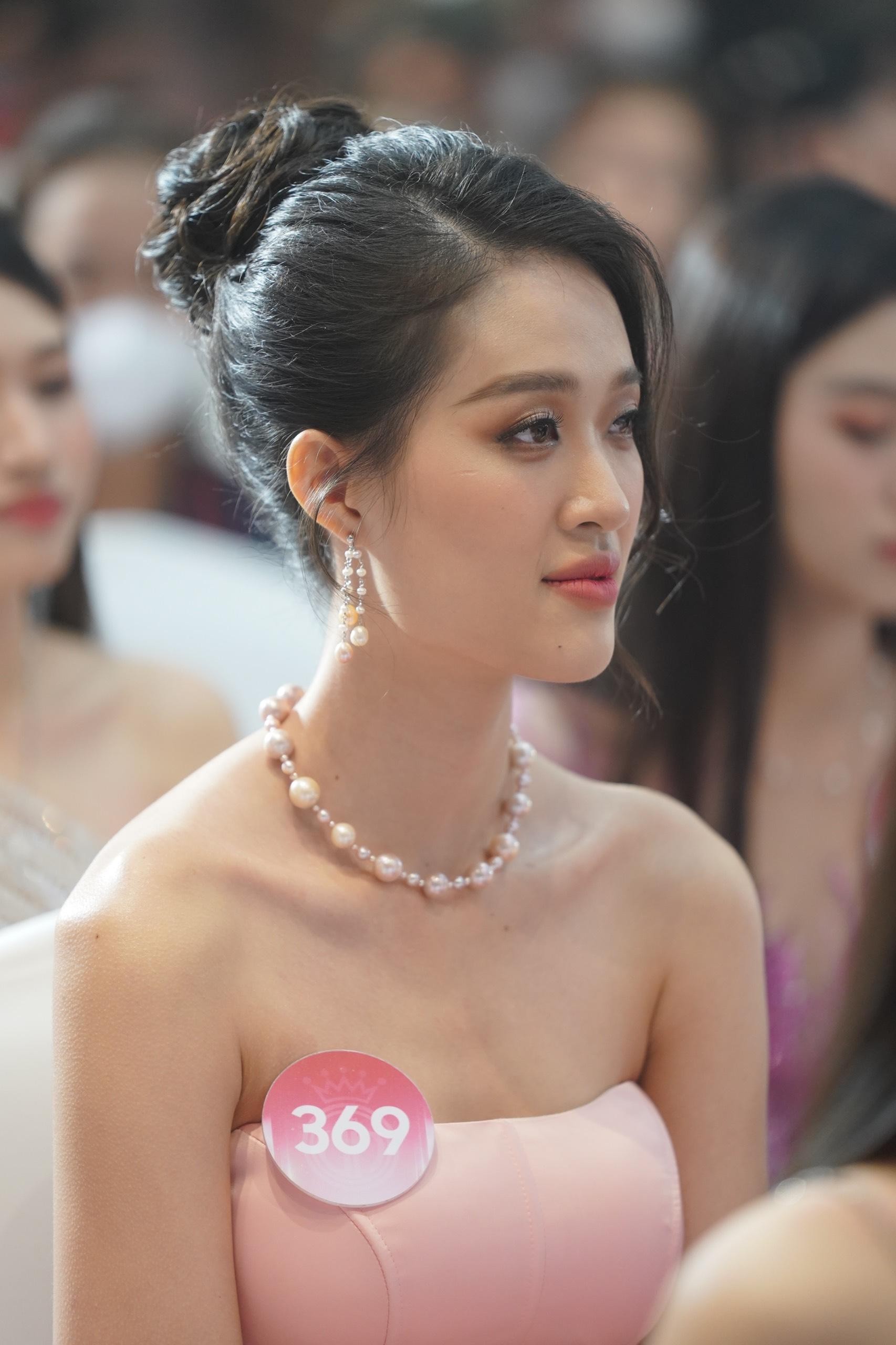 Nhan sắc cận Top 35 Hoa hậu Việt Nam 2022 - Ảnh 18.