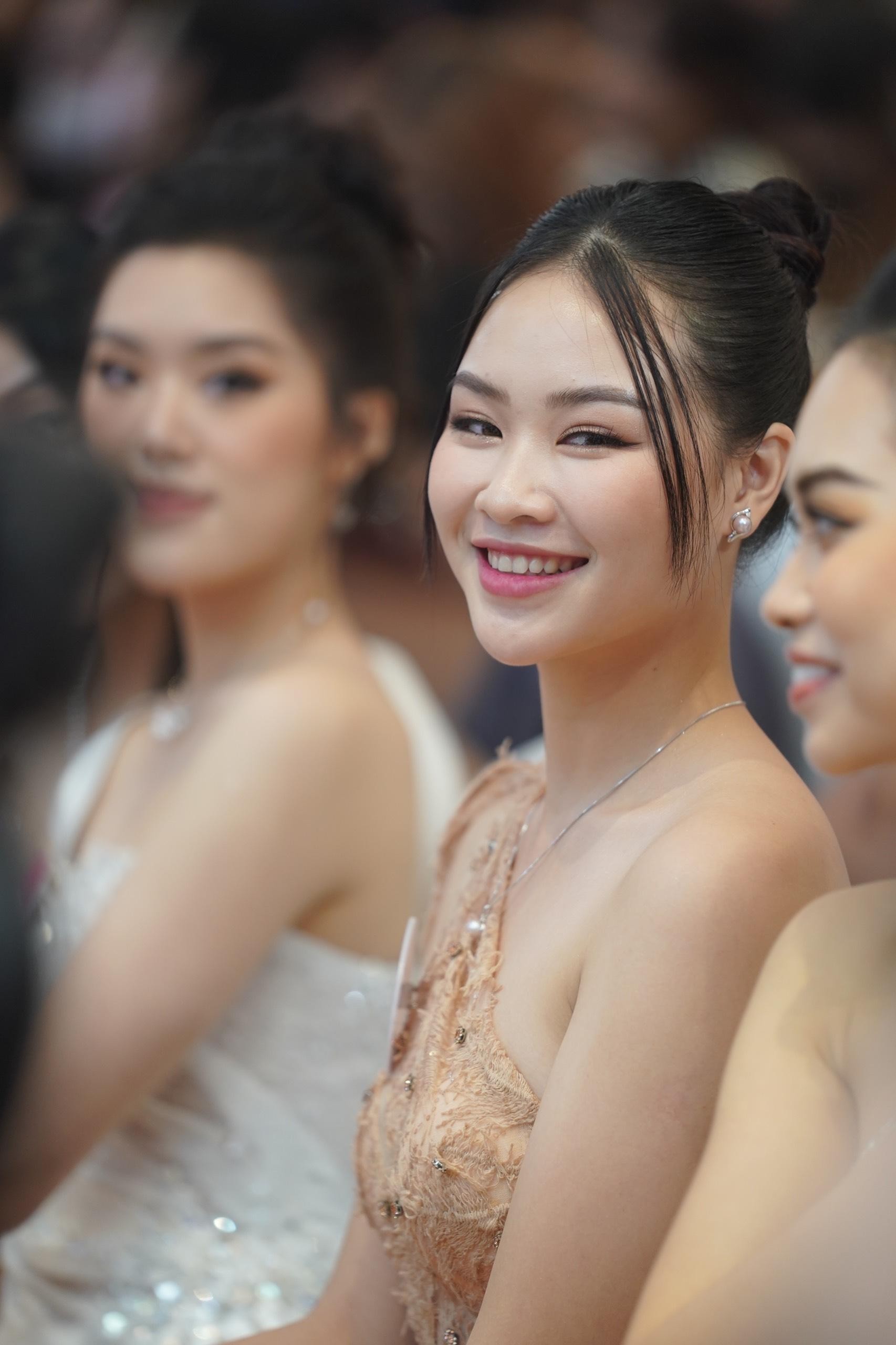 Nhan sắc cận Top 35 Hoa hậu Việt Nam 2022 - Ảnh 15.
