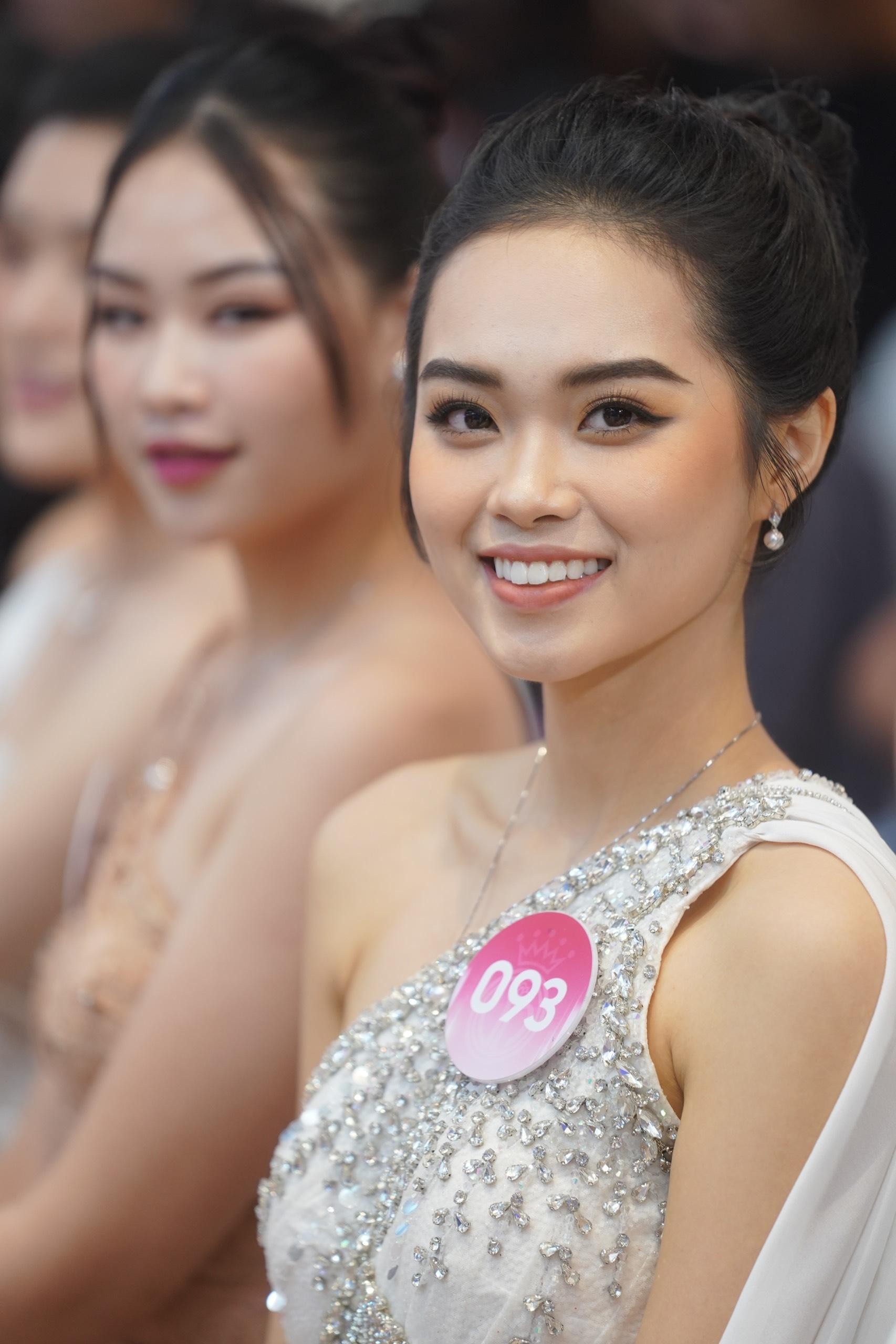 Nhan sắc cận Top 35 Hoa hậu Việt Nam 2022 - Ảnh 13.