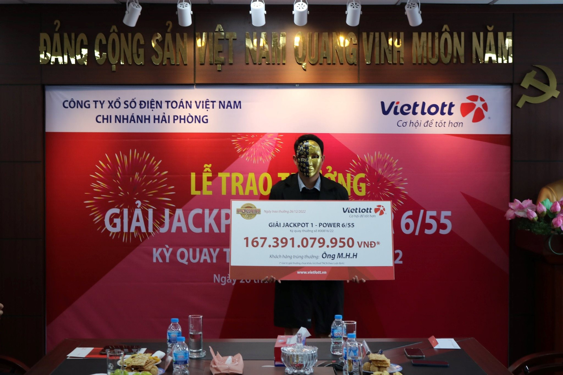 Hai người trúng Jackpot Mega 6/45, chia đôi hơn 78 tỷ đồng