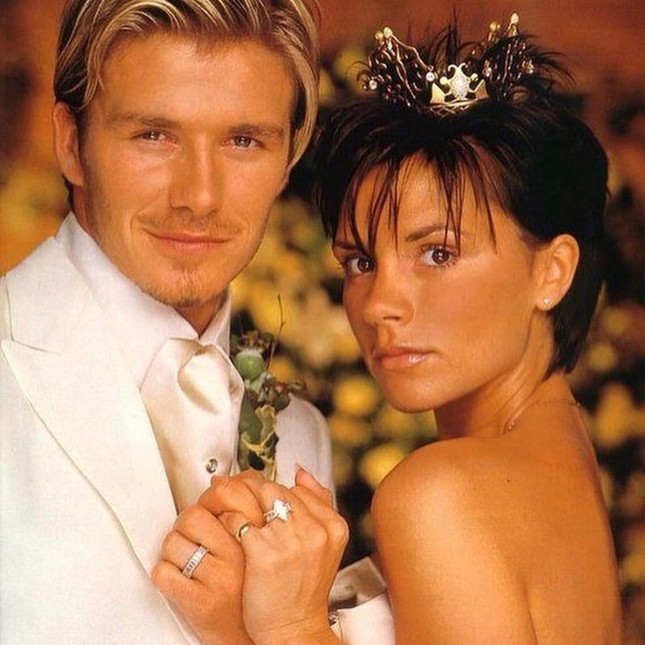 Sự thật về lễ cưới xa hoa của Victoria Beckham - Ảnh 1.