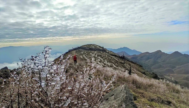 Kh&ocirc;ng chỉ ở đỉnh Fansipan, Việt Nam cũng c&oacute; nhiều địa điểm kh&aacute;c c&oacute; thể săn tuyết rơi - Ảnh 8.