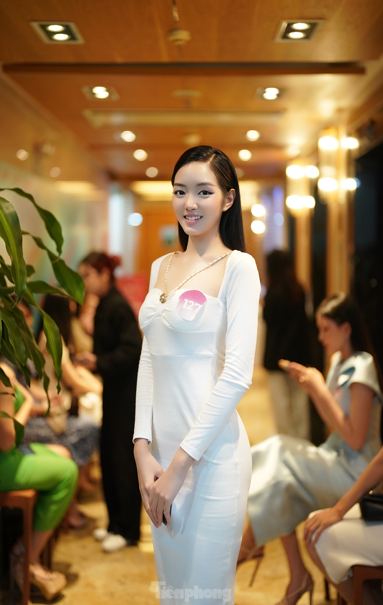 Cô gái Thanh Hóa bị yêu cầu đổi váy ở Hoa hậu Việt Nam - Ảnh 1.