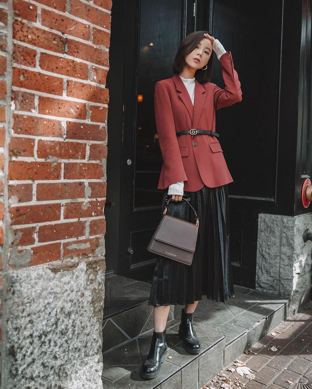 10 cách diện blazer màu sắc không lo sến - Ảnh 2.