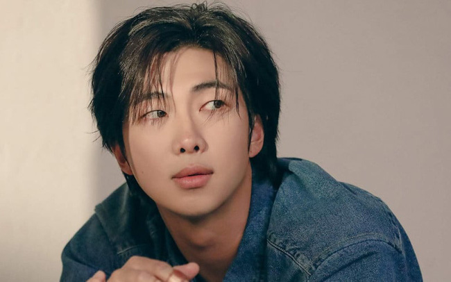 Ca khúc mới của trưởng nhóm BTS đứng đầu BXH bài hát iTunes ở 87 quốc gia - Ảnh 1.