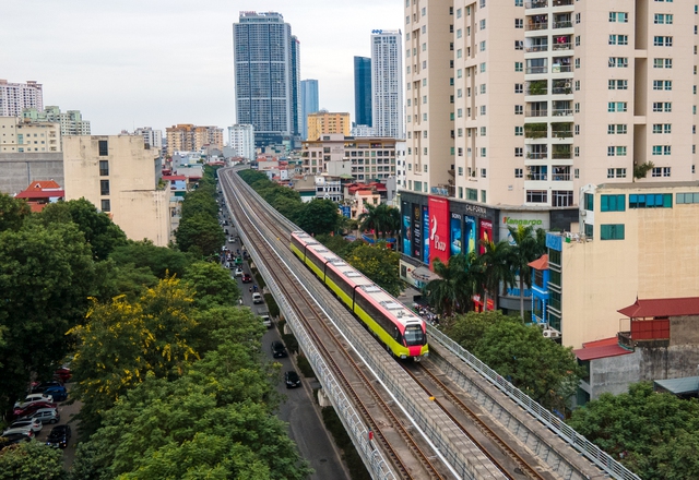 Hà Nội: Vận hành thử nghiệm 8 đoàn tàu của dự án đường sắt đô thị số 3 - Ảnh 10.