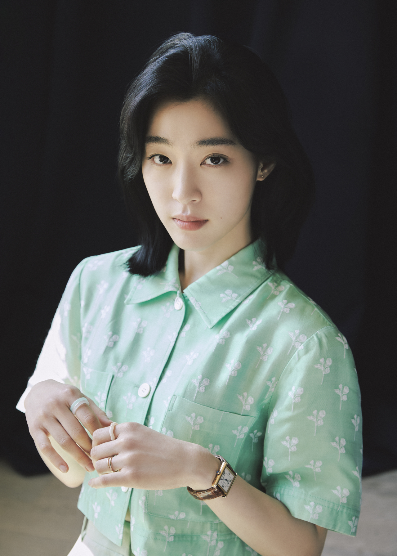 Nàng thơ mới của cậu út Song Joong Ki: Khuôn mặt giống cả làng giải trí, 2 lần ẵm giải Baeksang - Ảnh 3. Nàng thơ mới của cậu út Song Joong Ki: Khuôn mặt giống cả làng giải trí, 2 lần ẵm giải Baeksang - Ảnh 3.