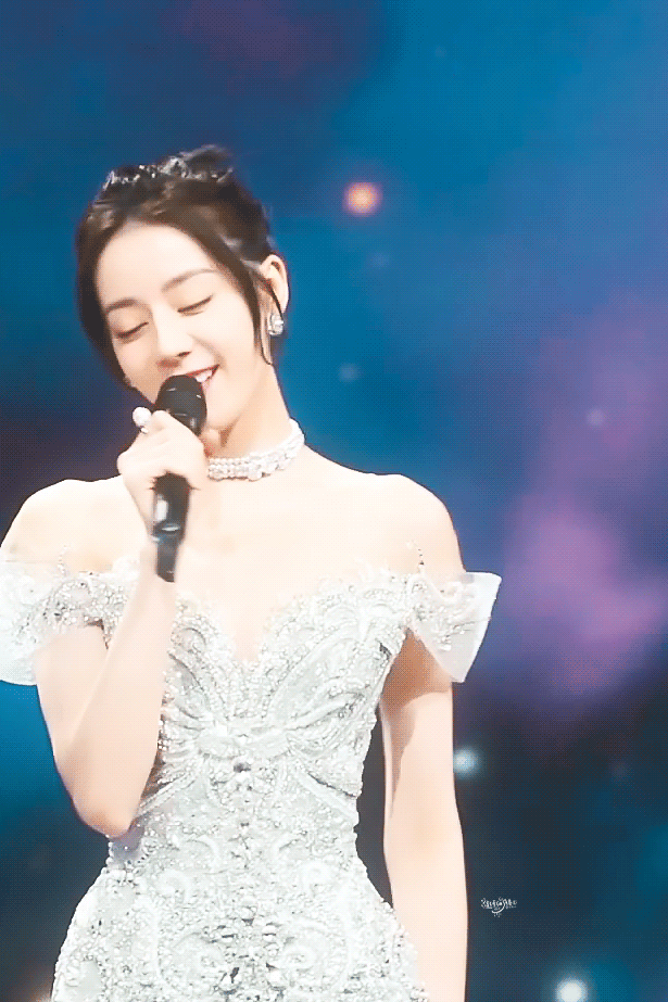 D&agrave;n sao khủng nhất Cbiz chung khung h&igrave;nh: Nhiệt Ba - Dương Mịch đọ visual căng đ&eacute;t, d&agrave;n nam thần Dương Dương - Ti&ecirc;u Chiến so&aacute;i ng&uacute;t ng&agrave;n - Ảnh 5.