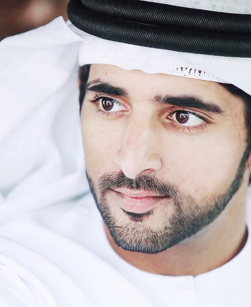 Thái tử đẹp nhất Dubai chào đón Công chúa - Hoàng tử song sinh với ...