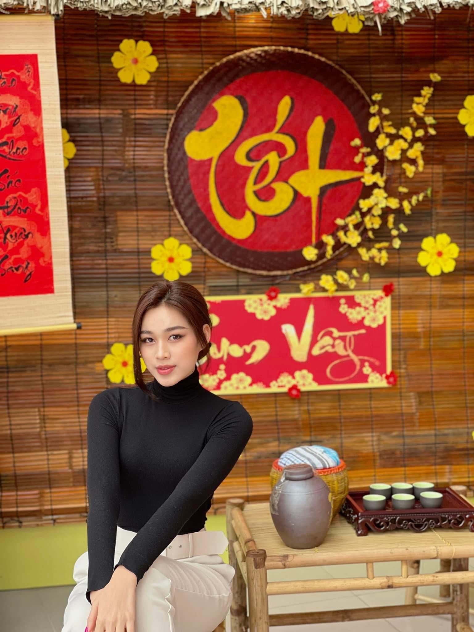 Đỗ Hà khoe nhan sắc thời còn phèn, nhìn visual bây giờ mới thấy dậy thì thành công quá! - Ảnh 4. Đỗ Hà khoe nhan sắc thời còn phèn, nhìn visual bây giờ mới thấy dậy thì thành công quá! - Ảnh 4.