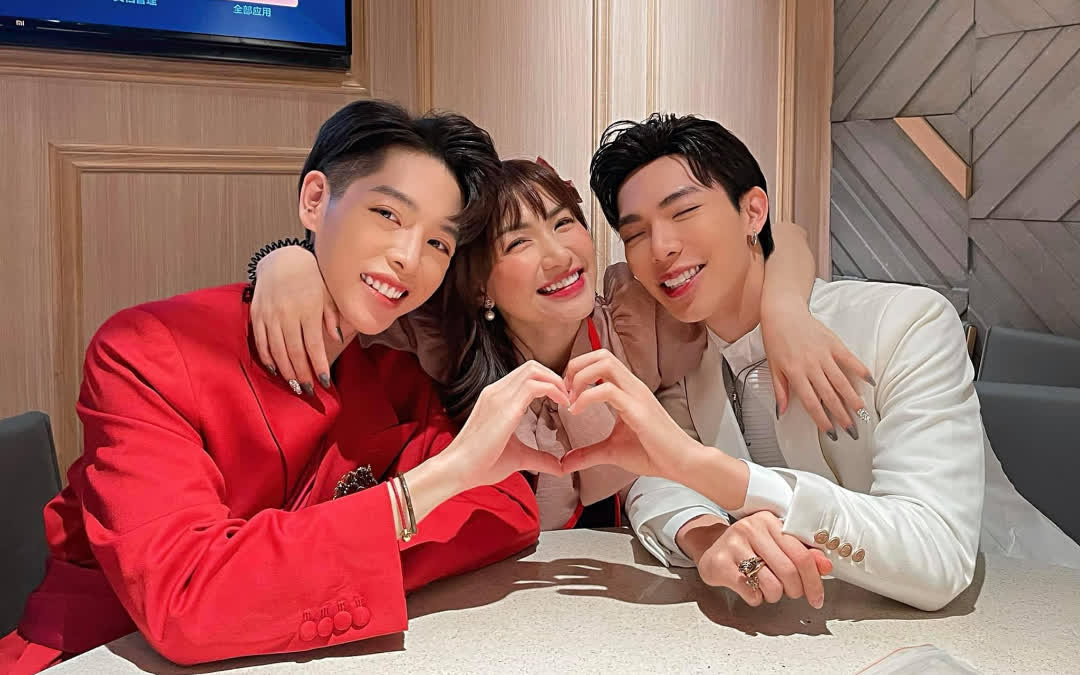 H&ograve;a Minzy v&agrave; Đức Ph&uacute;c bị soi kh&ocirc;ng ủng hộ sản phẩm &acirc;m nhạc của Erik, chị cả gia đ&igrave;nh hoa d&acirc;m bụt giải th&iacute;ch ra sao? - Ảnh 6.