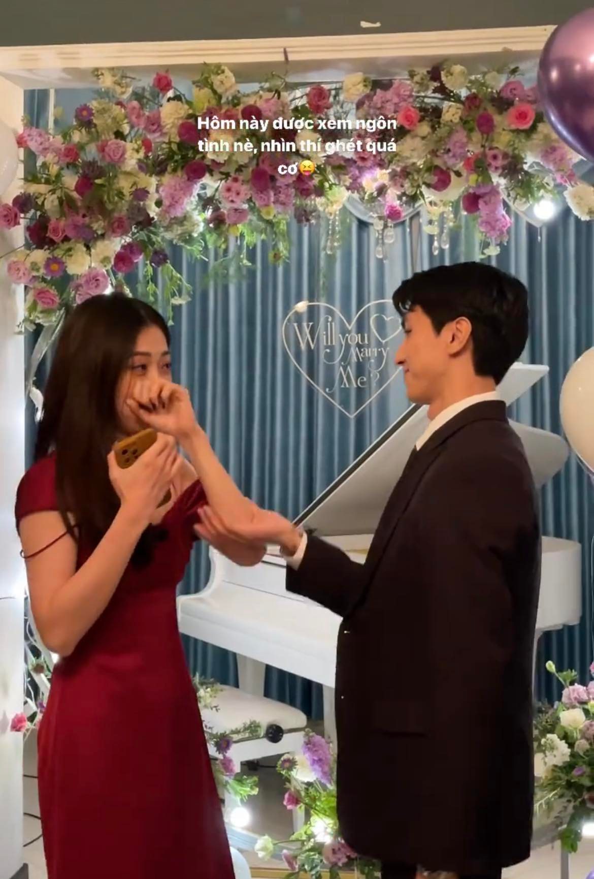 Đây là câu Phương Nga đã hỏi 2 lần trước khi gật đầu nhận lời làm vợ Bình An, nội dung khiến ai cũng phải gật gù? - Ảnh 7. Đây là câu Phương Nga đã hỏi 2 lần trước khi gật đầu nhận lời làm vợ Bình An, nội dung khiến ai cũng phải gật gù? - Ảnh 7.