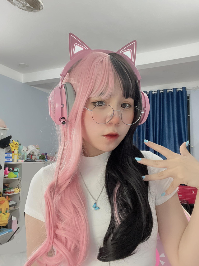 Streamer: Xem ngay ảnh liên quan đến Streamer và khám phá những thế giới ảo đầy màu sắc và hấp dẫn do các Streamer đem lại.