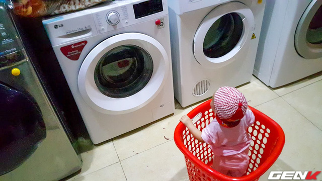Trời nồm ẩm khó chịu sau Tết, mua máy sấy chục triệu hay tủ sấy tạm 500 nghìn?  - Ảnh 2.
