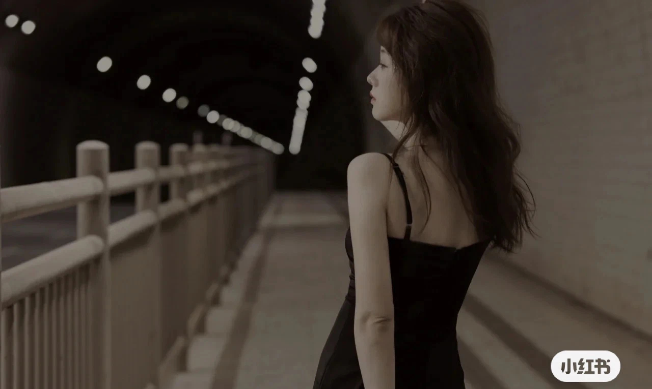 Nỗi khổ kh&ocirc;ng n&oacute;i được th&agrave;nh lời của những c&ocirc; n&agrave;ng với cao kh&ocirc;ng tới, thấp chẳng xong bị mắc kẹt trong vũng lầy tuyệt vọng chỉ v&igrave; c&aacute;i nh&igrave;n của người ngo&agrave;i - P1 - Ảnh 2.