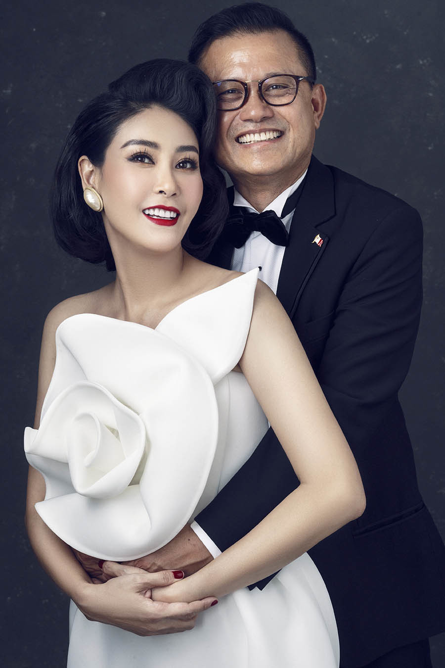 Dàn mỹ nhân Vbiz có chồng đại gia sở hữu khối tài sản khủng: Hà Tăng, Lan Khuê viên mãn trong biệt thự triệu đô, trùm cuối là ai? - Ảnh 15.