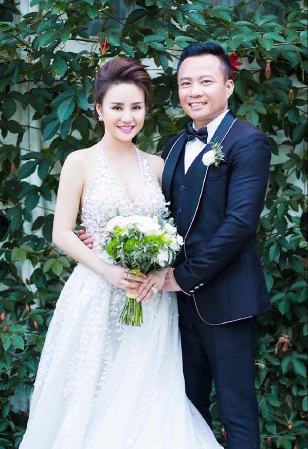 Dàn mỹ nhân Vbiz có chồng đại gia sở hữu khối tài sản khủng: Hà Tăng, Lan Khuê viên mãn trong biệt thự triệu đô, trùm cuối là ai? - Ảnh 17.