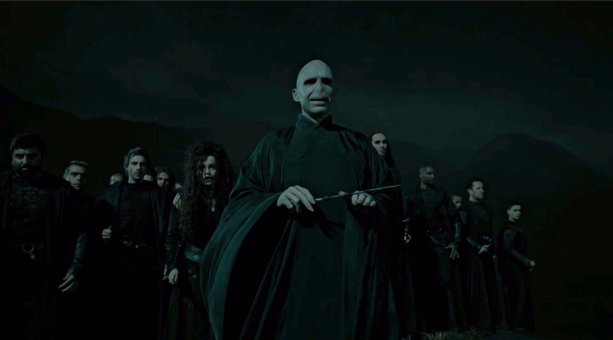 6 hạt sạn ngớ ngẩn ở Harry Potter khiến fan cứng cũng phải kh&oacute; chịu: Trường Hogwarts qu&aacute; sơ sểnh, Voldemort mắc sai lầm lớn? - Ảnh 6.