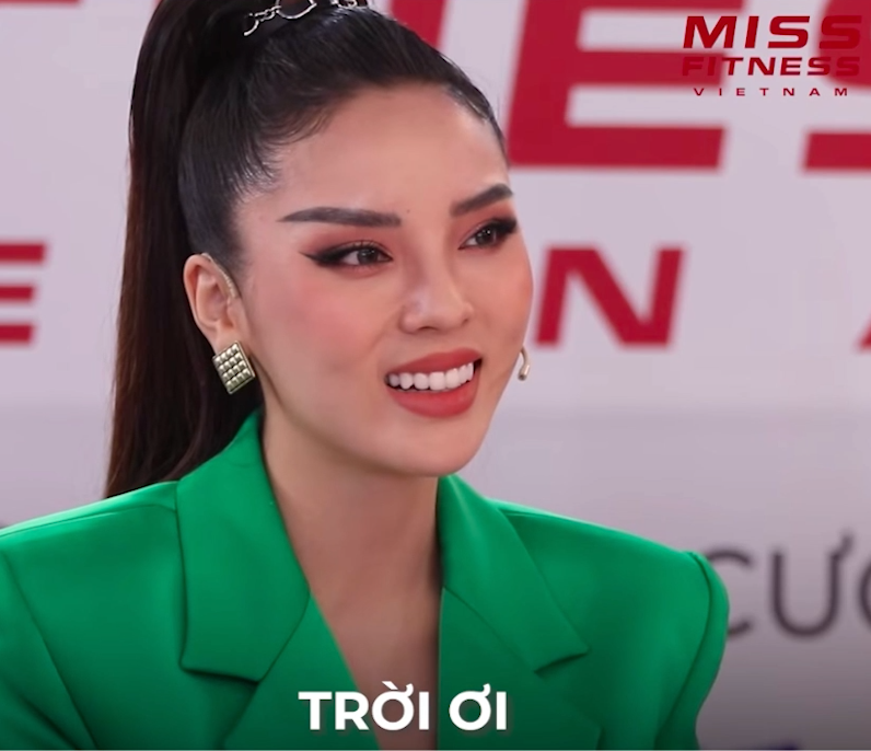 Thí sinh Hoa hậu làm một hành động tưởng gợi cảm hóa ra phản cảm, Kỳ Duyên chỉ biết kêu: Trời! - Ảnh 5.
