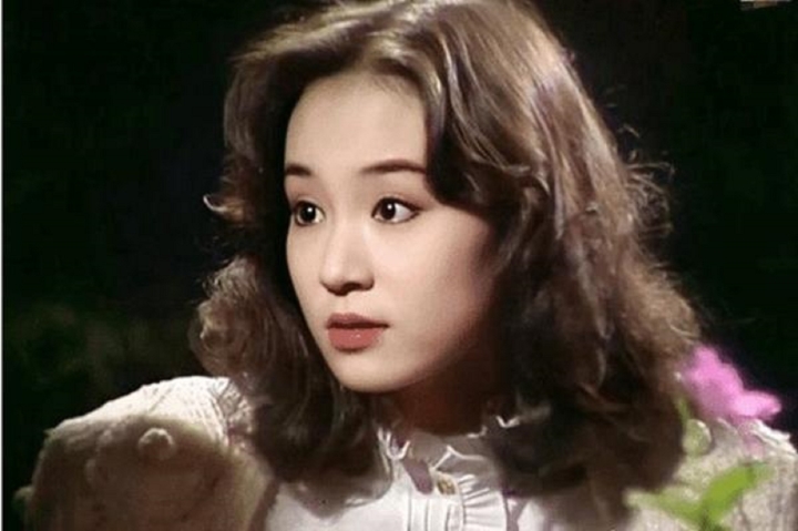 Visual ng&agrave;y trẻ đẹp đến nghẹt thở của nữ ho&agrave;ng nước mắt phim Trung: Hồng nhan bạc phận quả kh&ocirc;ng sai! - Ảnh 3.
