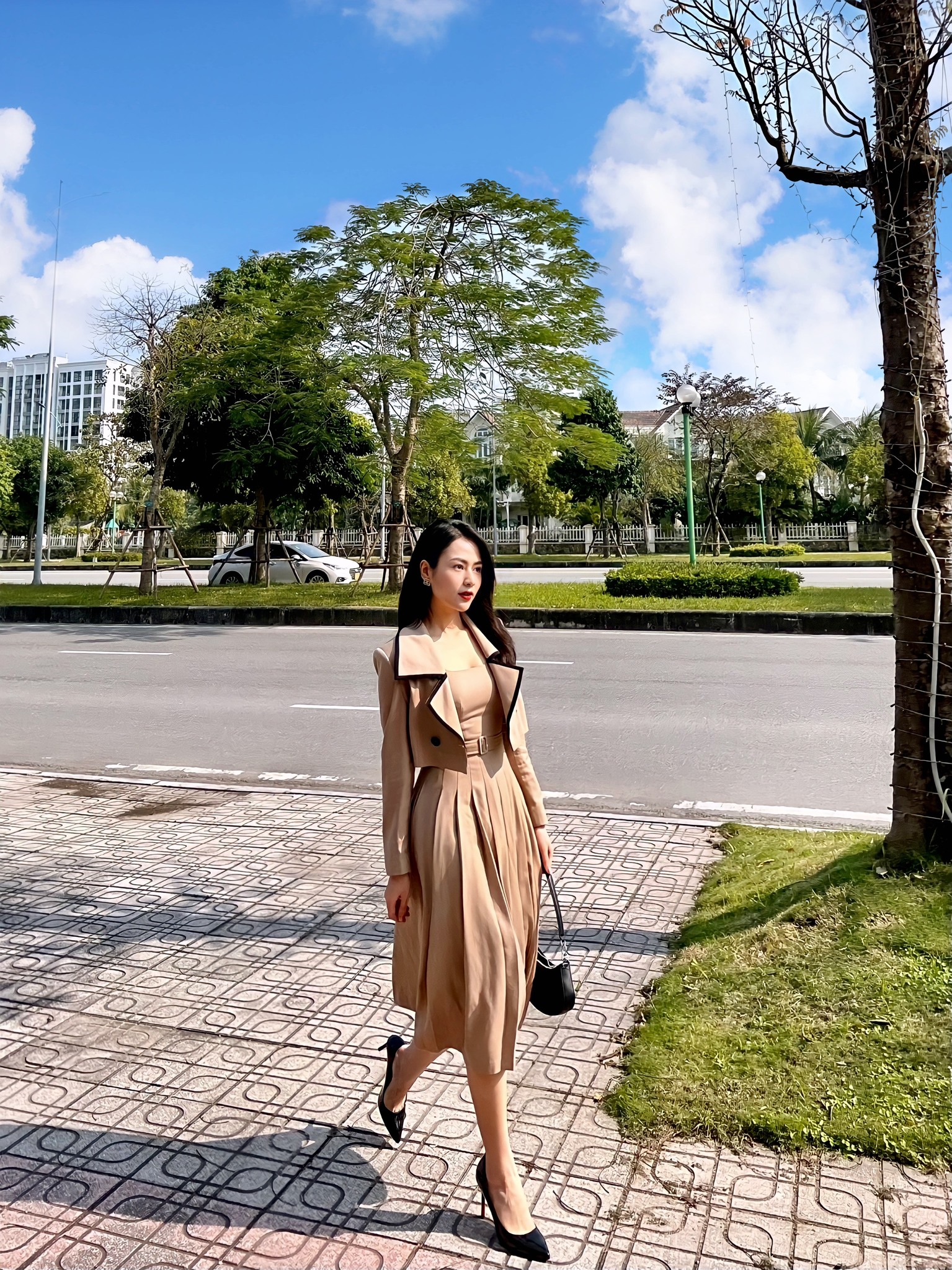 Mỹ nhân “mặc đẹp nhất phim Việt” sắm đồ local brand như cơm bữa, gu thời trang sành điệu cực đáng để chị em follow - Ảnh 1.