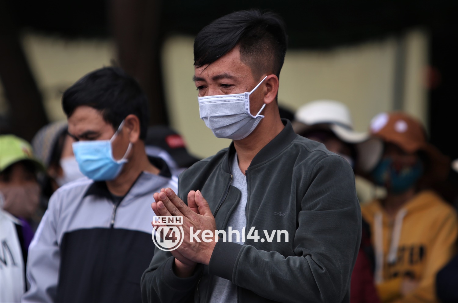 Chuyến du lịch tang thương của đại gia đình Hà Nội trong vụ chìm cano: 8 thi thể, nếu đem về nhà thì đau đứt lòng - Ảnh 6.