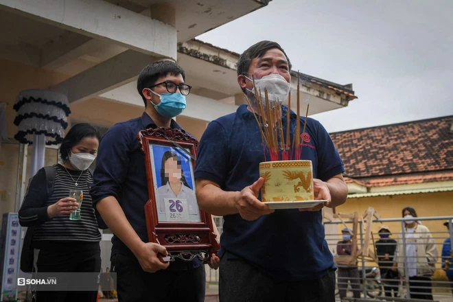 Bố thiếu nữ tử nạn trong vụ ch&igrave;m ca n&ocirc;: Cảm ơn b&agrave; con Hội An, bố con t&ocirc;i về đ&acirc;y - Ảnh 5.