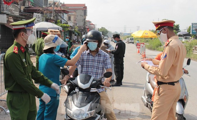 CSGT Hà Nội thông tin về 9 bước nộp phạt qua mạng tại nhà từ ngày mai - Ảnh 1.