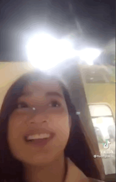 Ái nữ của Nhã Phương và Trường Giang lần đầu lộ full dung mạo, 1 đặc điểm y hệt mẹ! - Ảnh 2.
