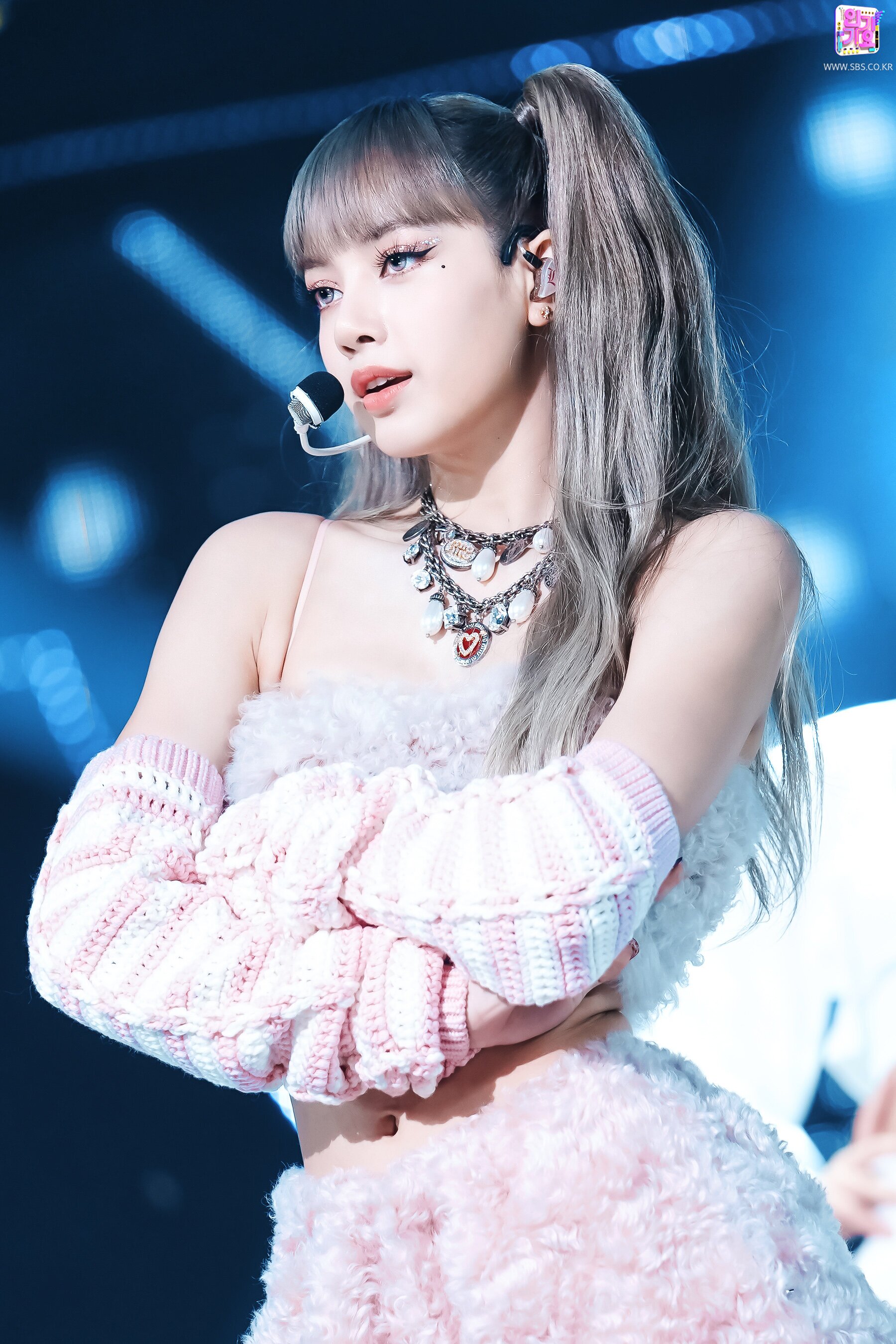 10 nữ thần tượng nhảy giỏi nhất Kpop: Momo (TWICE) và Yeji (ITZY) bị idol vô danh đè bẹp, Lisa (BLACKPINK) kèn cựa gắt với đàn chị Gen 2 - Ảnh 13.