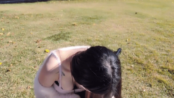 Li&ecirc;n tục bị cấm v&igrave; c&aacute;c nội dung sexy qu&aacute; đ&agrave; tr&ecirc;n s&oacute;ng, nữ streamer xinh đẹp mới t&aacute;i xuất đ&atilde; lại g&acirc;y b&atilde;o mạng - Ảnh 5.