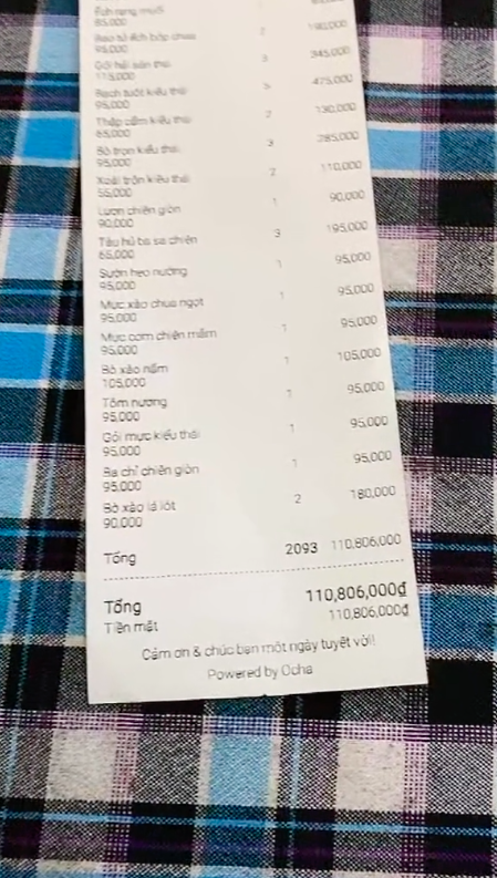 Choáng váng với hoá đơn trị giá hơn 110 triệu của khách đi ăn đồ Thái, nhưng nhìn số lượng món ăn netizen thấy có gì sai sai - Ảnh 2.